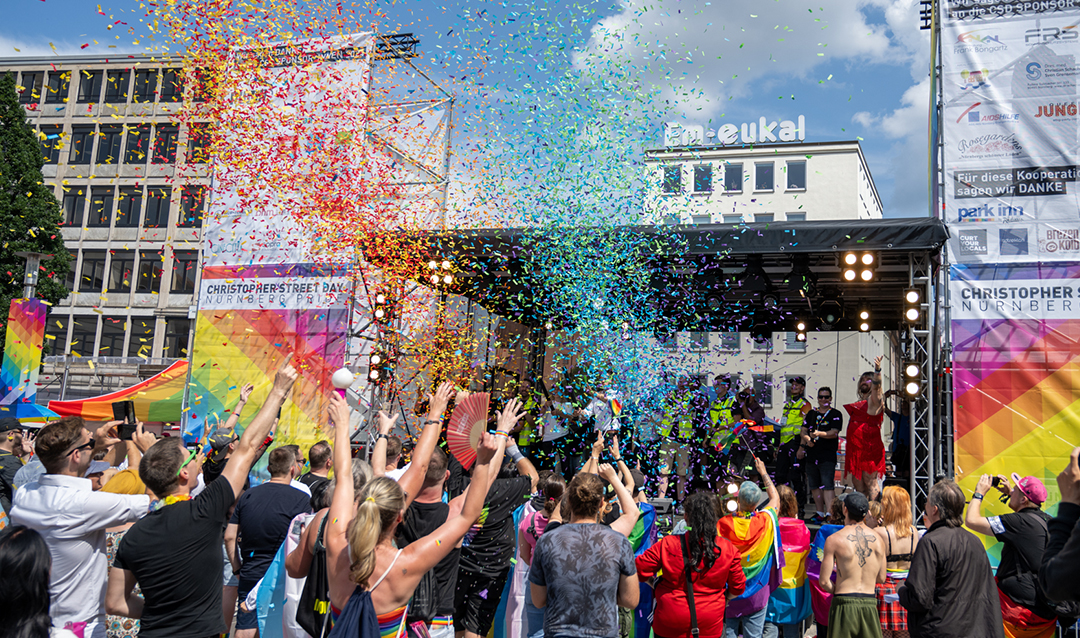 BEWERBUNGSPHASE LÄUFT: PRIDEWEEKS-PROGRAMM, DEMO- & INFOSTAND-ANMELDUNG