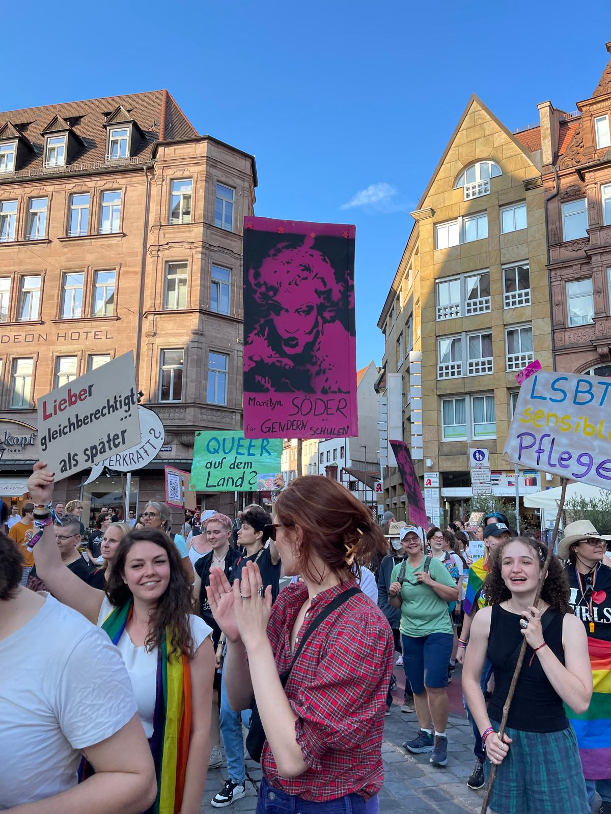 dyke*march Demo